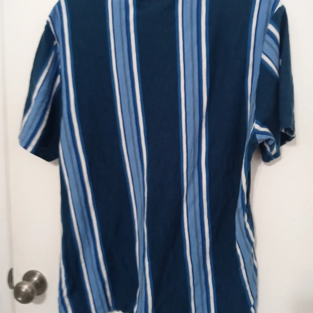 Guess Originals Blue white Striped Short Sleeve TShirt w Embroidered Logo M - Picture 5 of 5
